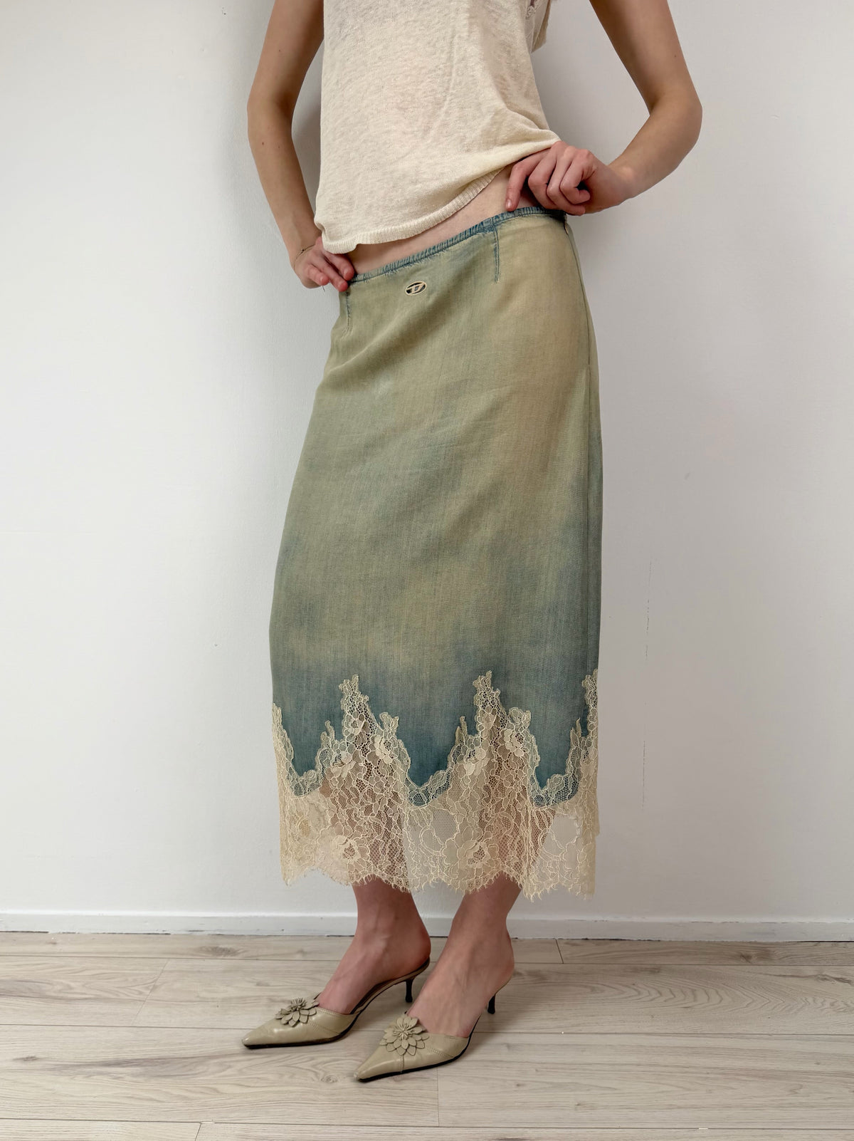 Diesel skirt