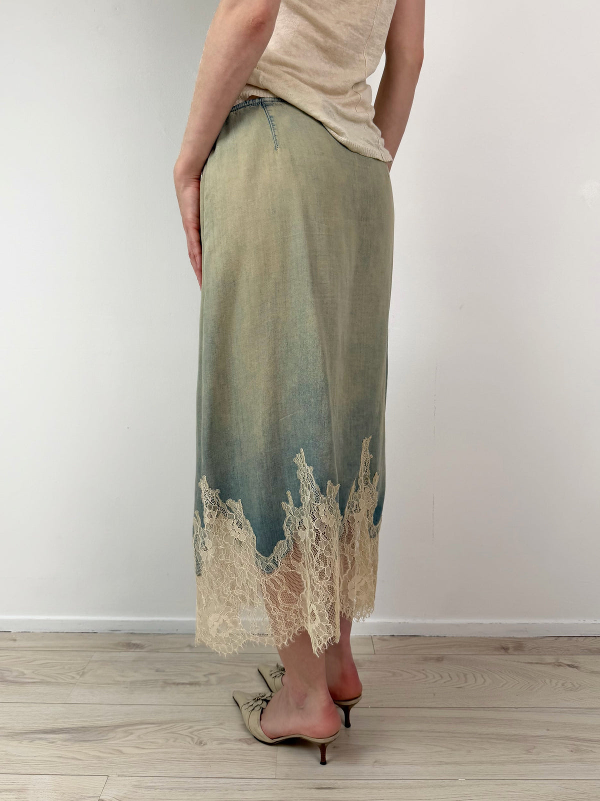 Diesel skirt
