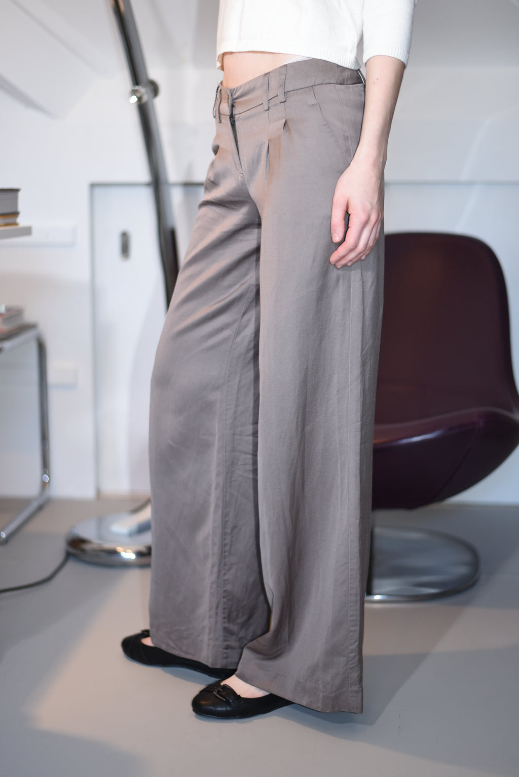Wide-Leg taupe trousers
