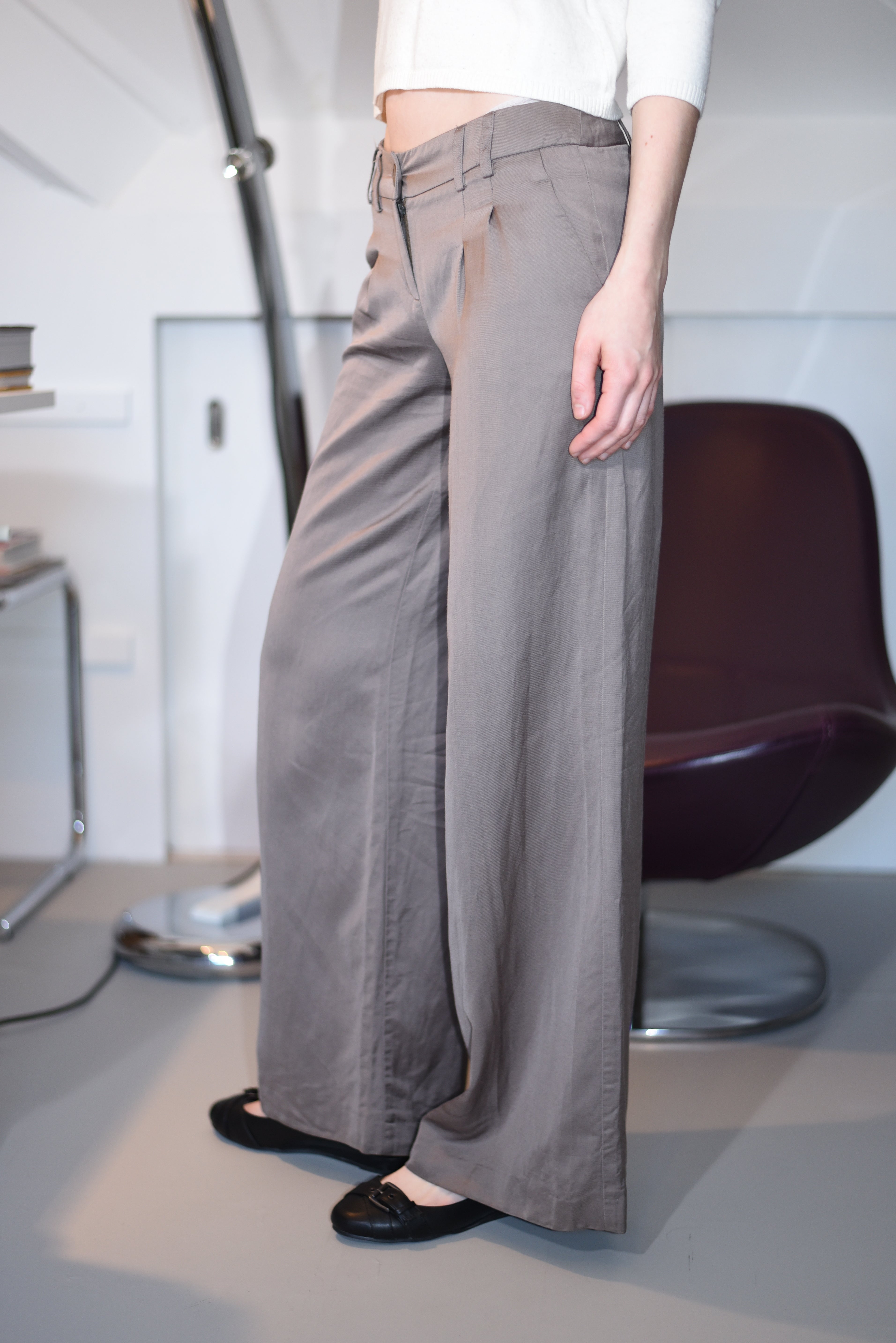 Wide-Leg taupe trousers