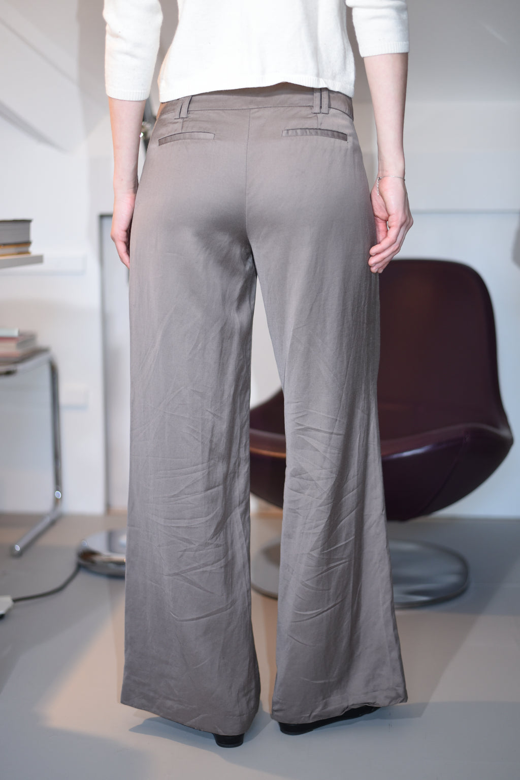 Wide-Leg taupe trousers