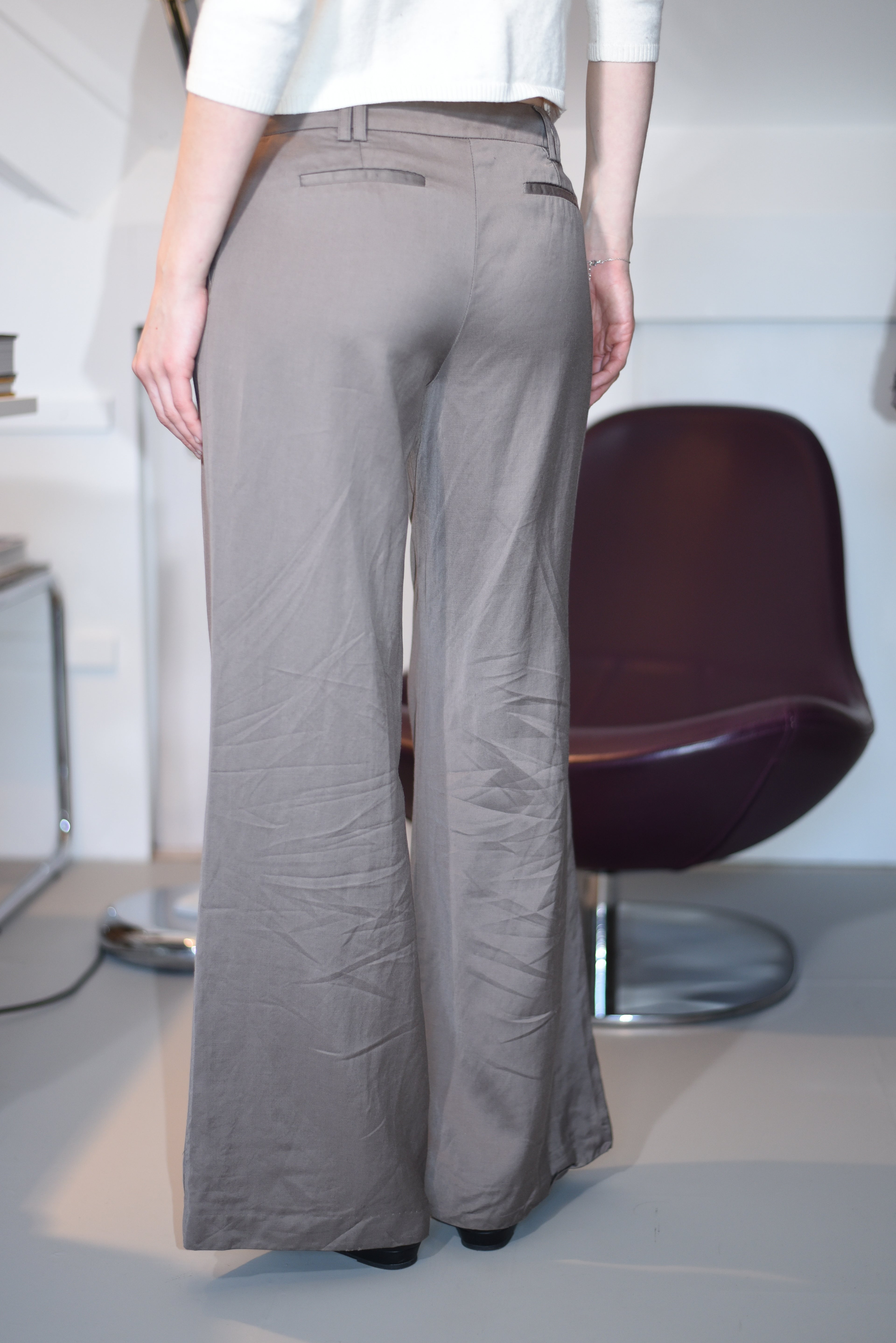 Wide-Leg taupe trousers